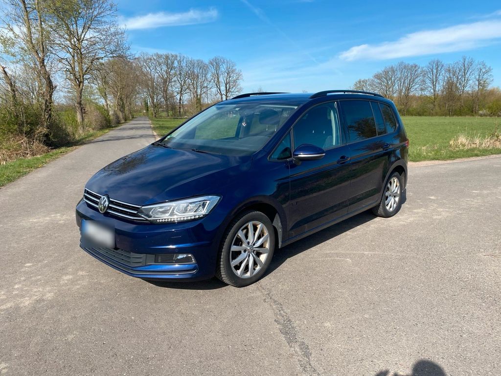 Image of Volkswagen Touran