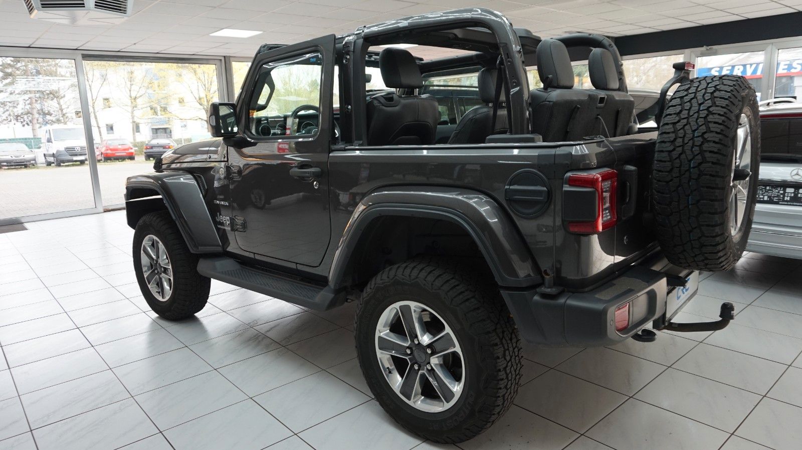 Fahrzeugabbildung Jeep Wrangler Unlimited Sahara TÜV neu Cabrio