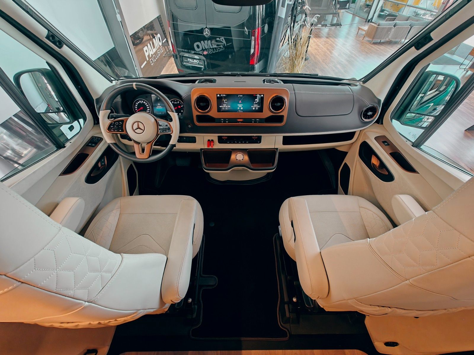 Fahrzeugabbildung HYMER / ERIBA / HYMERCAR GRAND CANYON S 4x4² RSX #BRUCEBANNER by palmo