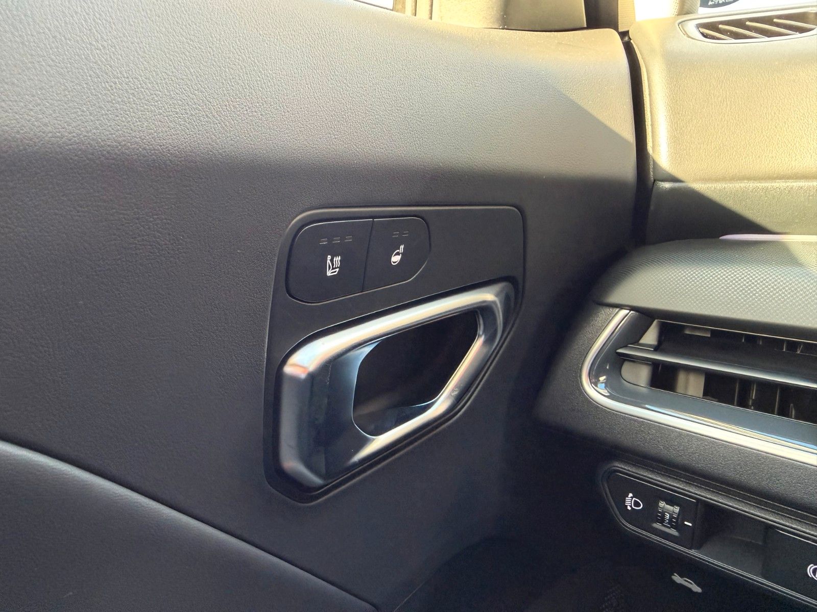 Fahrzeugabbildung Kia K4 1,6 T-GDI DCT Spirit Drive Wise Sound