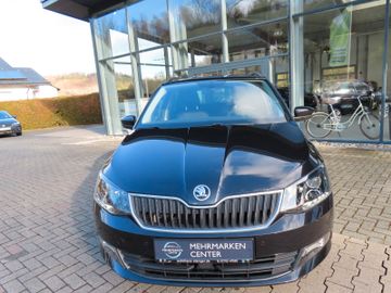 Fotografie des Skoda Fabia Combi Clever 1.0 TSi, Navi, PDC, M+S