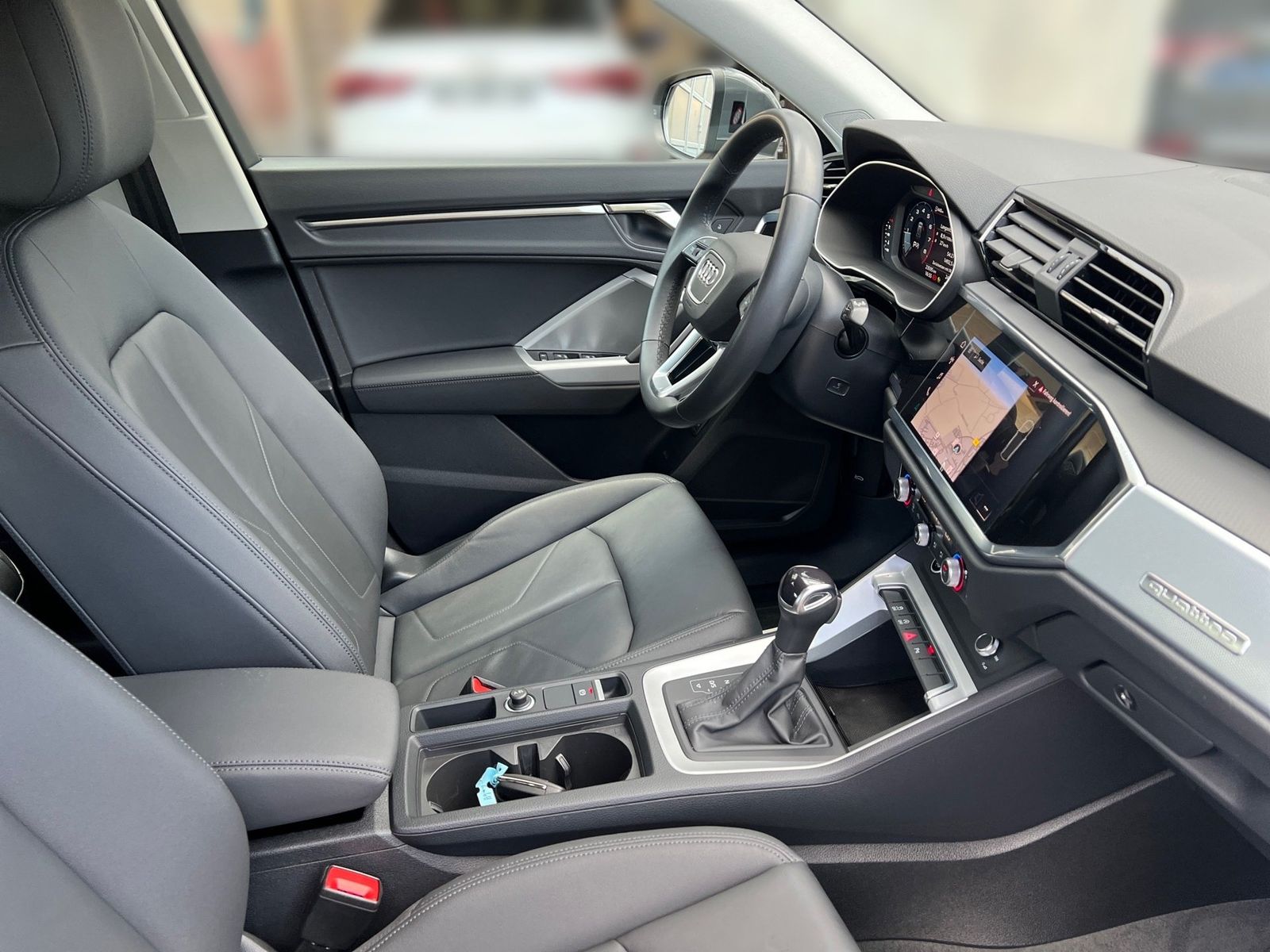 Audi Q3 quattro advanced *PDC*GRA*18 LM*SHZ*NAVI* foto 15