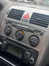 Volkswagen Touran 7 Sitze 2009 1 Jahr tüv - Volkswagen Touran mit Diesel-Antrieb: Kleinwagen