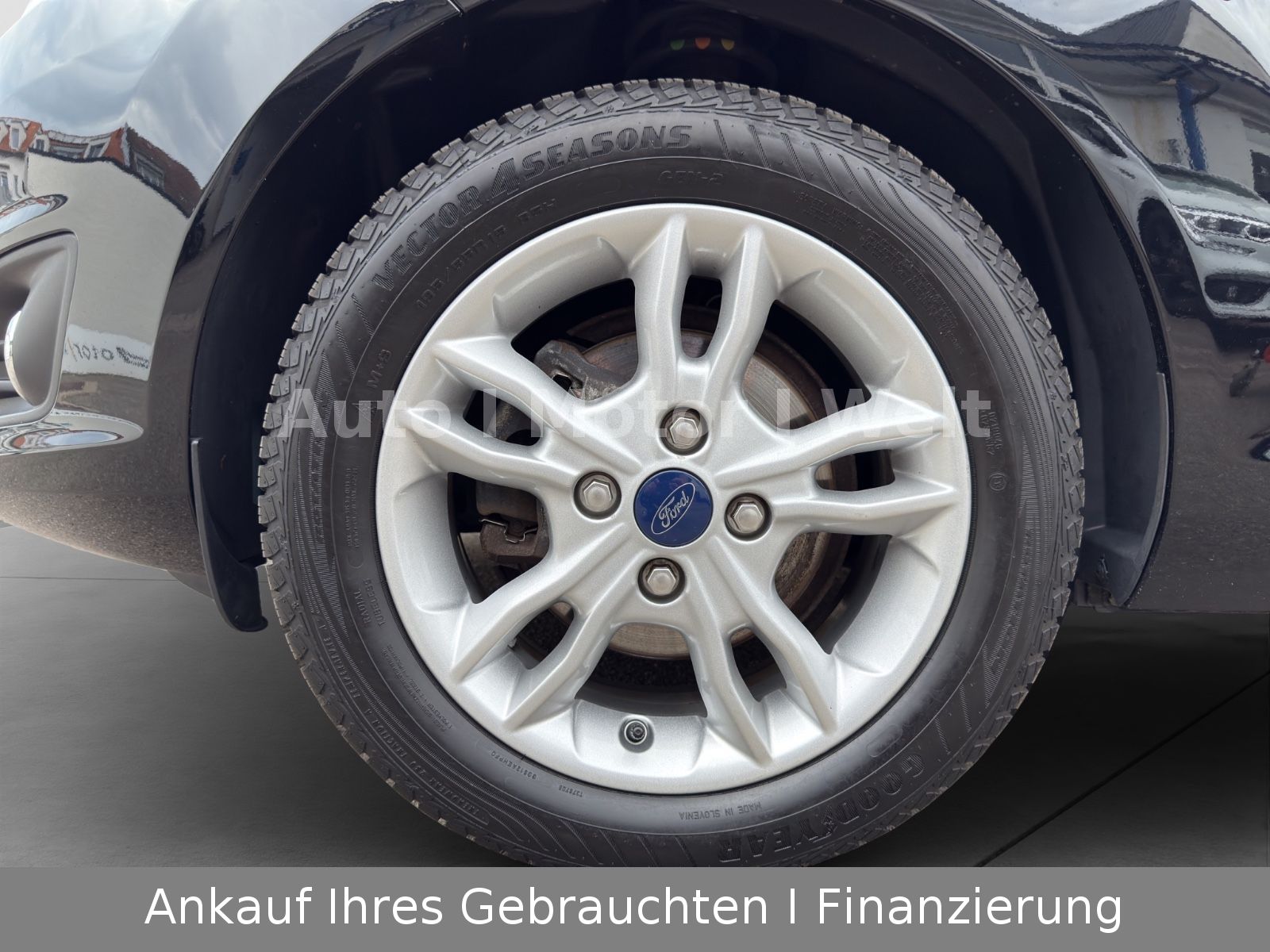 Fahrzeugabbildung Ford Fiesta Celebration ALU/ALLWETTERREIFEN/SHZ/KLIMA
