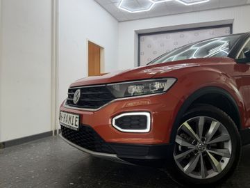 Volkswagen T-Roc - 2