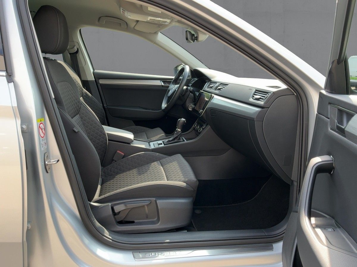 Skoda Superb - Bild 12