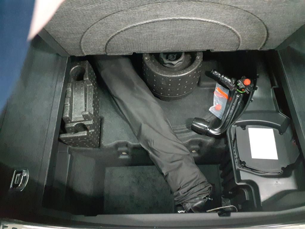 Audi e-tron Basis quattro 50 230kW AHK*RFK*PDC*Tempo