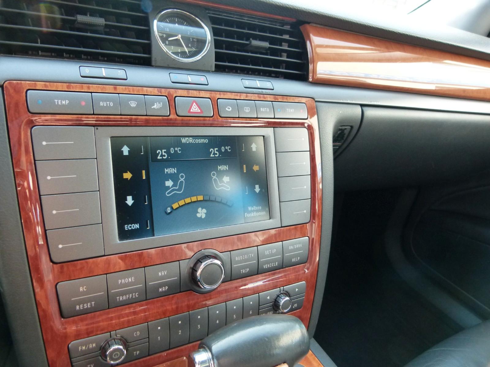 Volkswagen Phaeton 3.2l*Navi*Xenon*LEDER*SHZ*PDC*AHK*