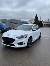 Ford Focus 1,0 EcoBoost 92kW ST-Line Turnier ST-Line - Ford Focus: 1.9
