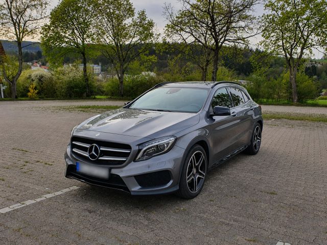 MERCEDES-BENZ GLA 220 CDI 4MATIC DCT AMG Line AMG Line