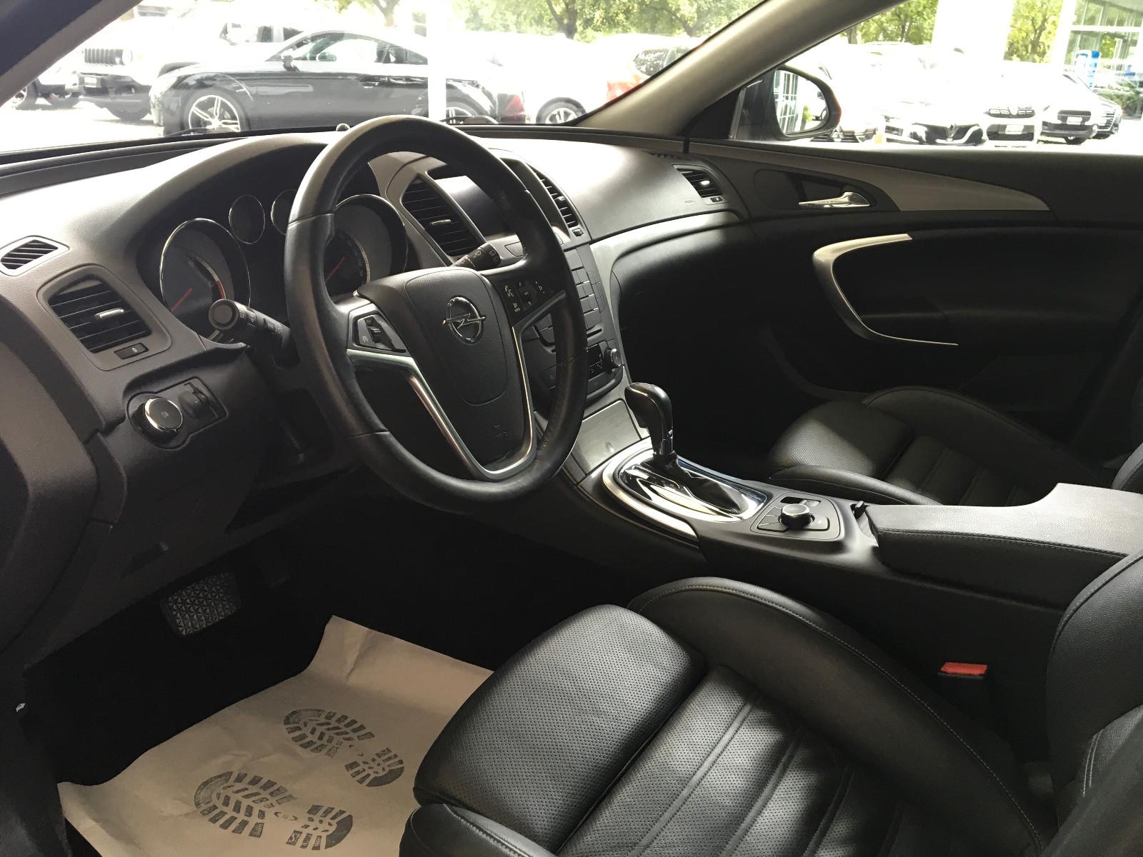 Opel Insignia 2012 — photo 30