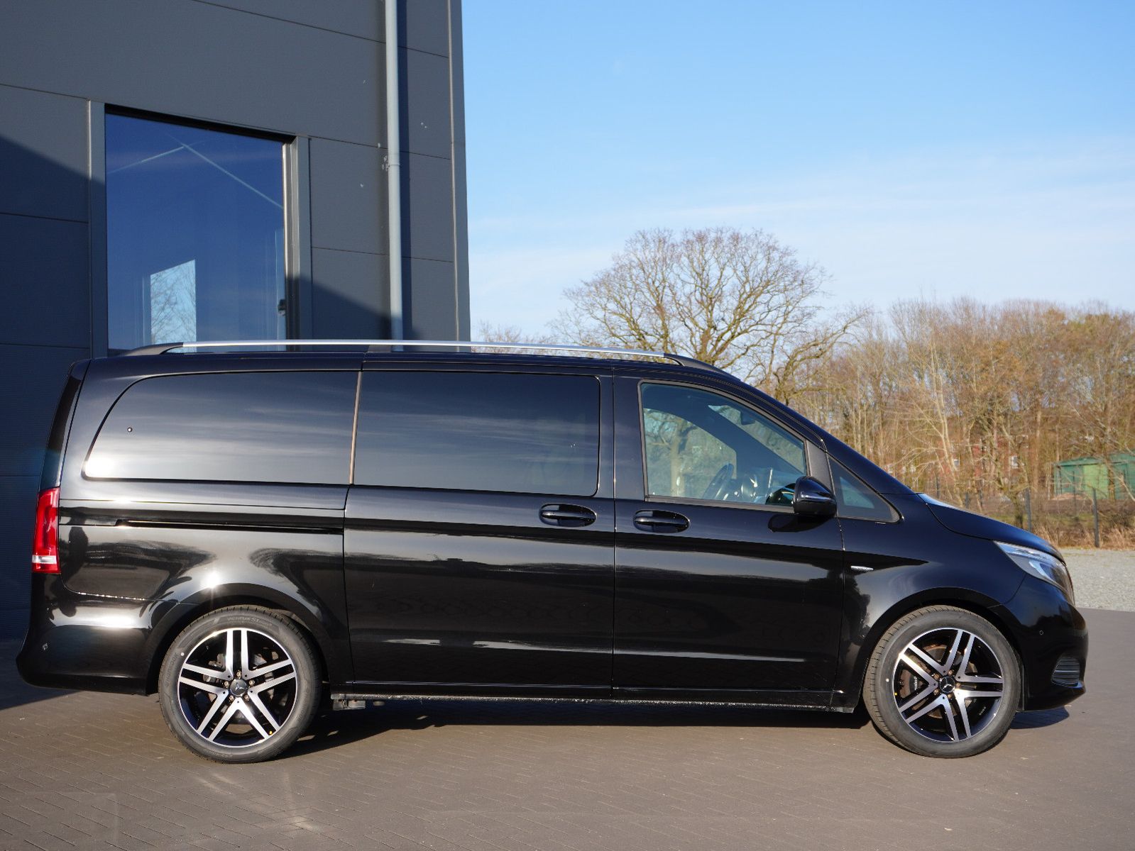 Fahrzeugabbildung Mercedes-Benz V 250 d EXCLUSIVE EDITION