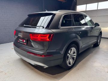 Audi Q7 - 7