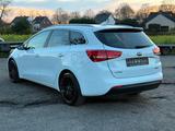 Kia cee'd Sportswagon 1.6 GDI Dream Team Kamera Navi - Kia in Krefeld