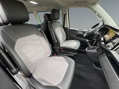 Fahrzeugabbildung Volkswagen T6.1 Multivan Generation Six - Standhzg*Navi*ACC