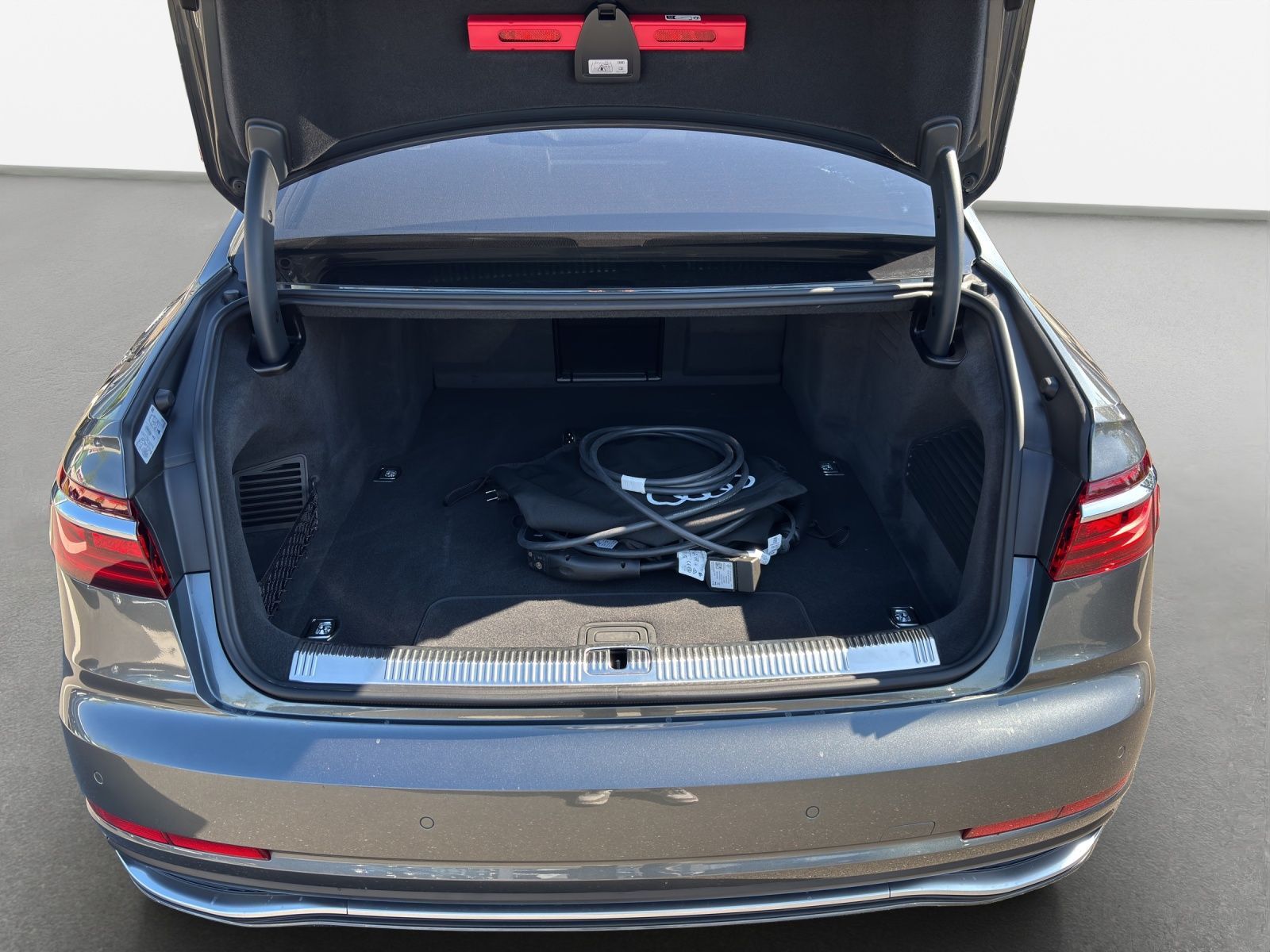Audi A8 - Bild 11