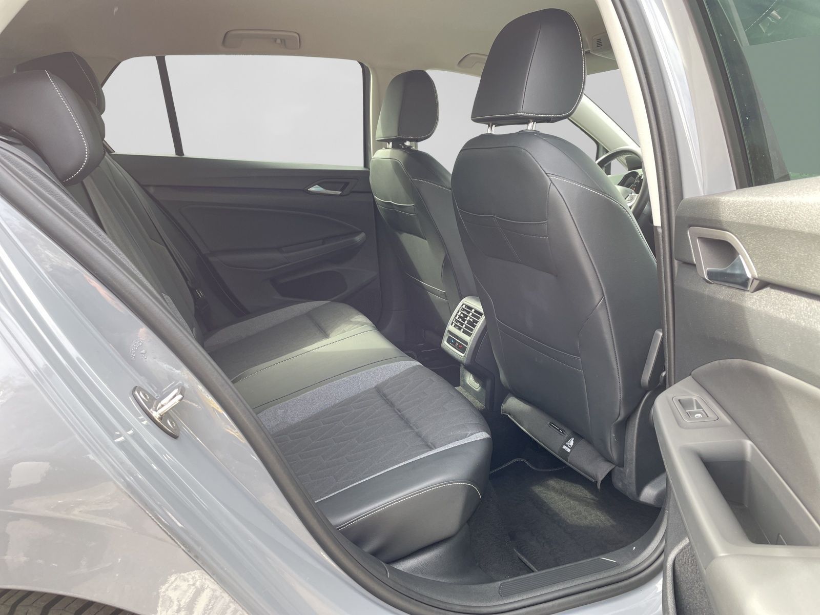 Volkswagen Golf - Bild 6