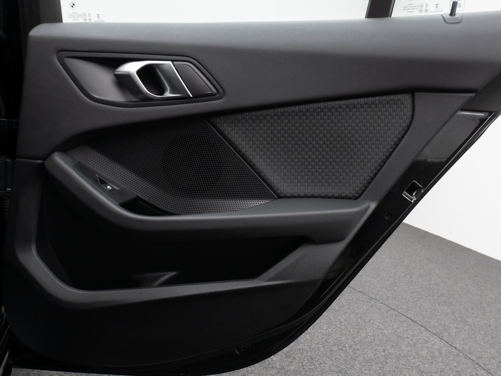BMW 118 i DAB CockPitPro Geschwindigkeitsreg PDC LED, миниатюра 29