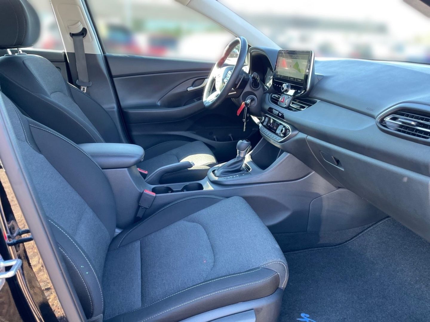 Fahrzeugabbildung Hyundai i30 1.5T (48V Mild-Hybrid) Trend Navigations-Pak
