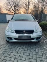 Mercedes-Benz Mercedes W169 200 Benzin Panorama - Mercedes-Benz 200 aus 2005