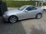 Mercedes-Benz SLK 32 AMG AMG - Mercedes-Benz SLK 32 AMG mit Benzin-Antrieb