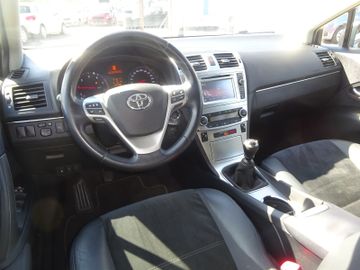 Toyota Avensis - 9