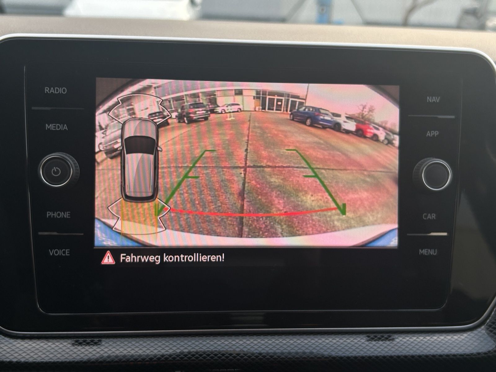 Fahrzeugabbildung Volkswagen T-Cross Goal TSI DSG IQ.Light ACC SH RearView Am