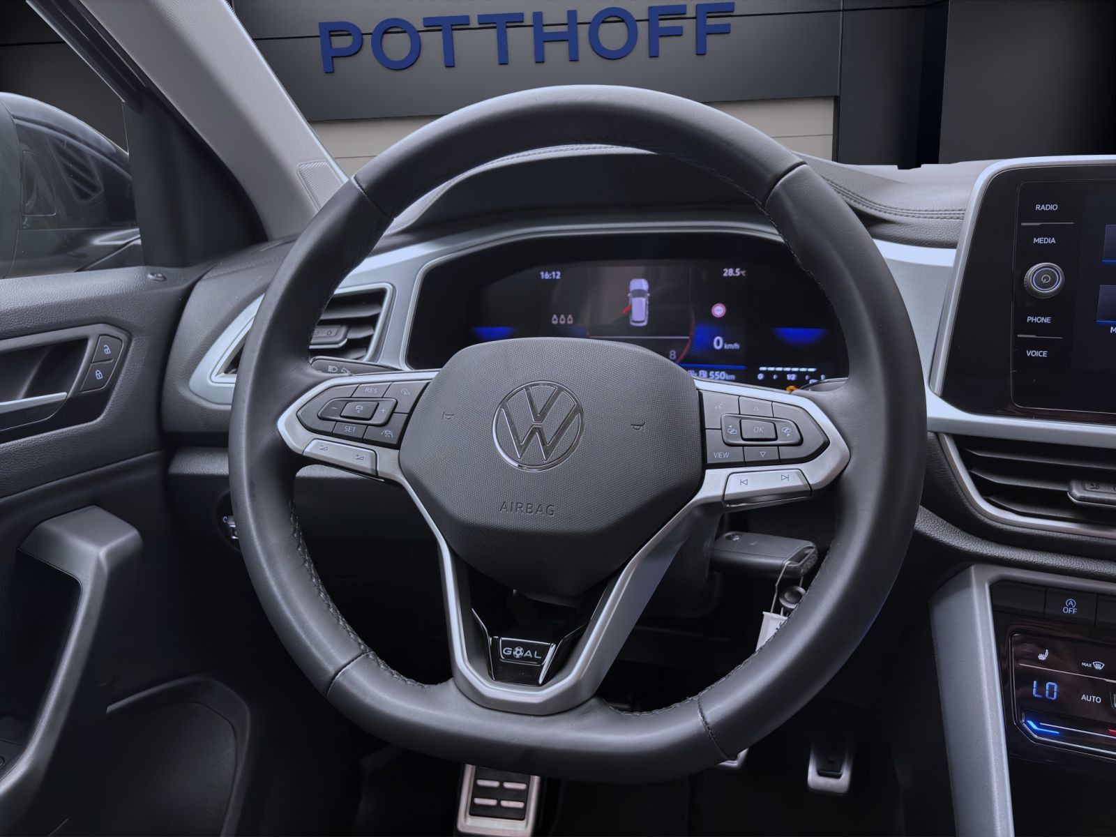 Volkswagen T-Roc - Bild 11
