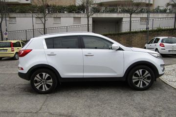 KIA Sportage - 4