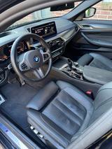 BMW M550i xDrive A - BMW Garantie bis 12/26 - gebrauchte BMW M550 aus dem Jahr 2021