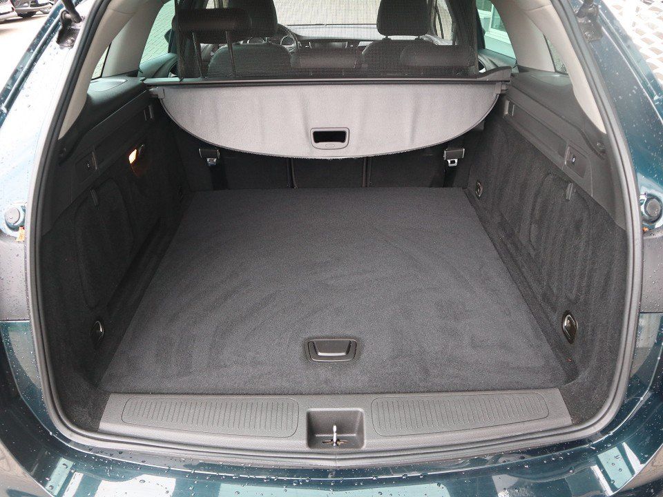 Fahrzeugabbildung Opel Astra Sports Tourer 1.4 Turbo Innovation AHK NAV