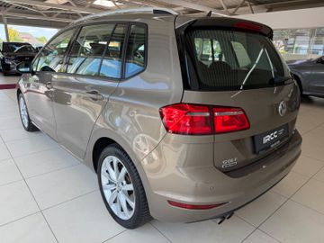 Volkswagen Golf - 8