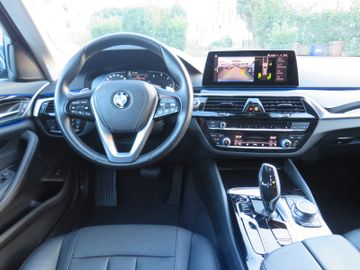 BMW 520 - 12