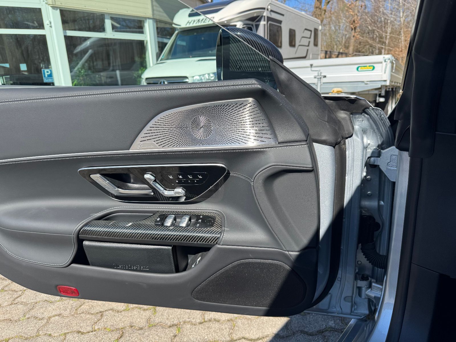 Fahrzeugabbildung Mercedes-Benz SL 63 AMG - Liftachse - Listenpreis ca.230.000 €