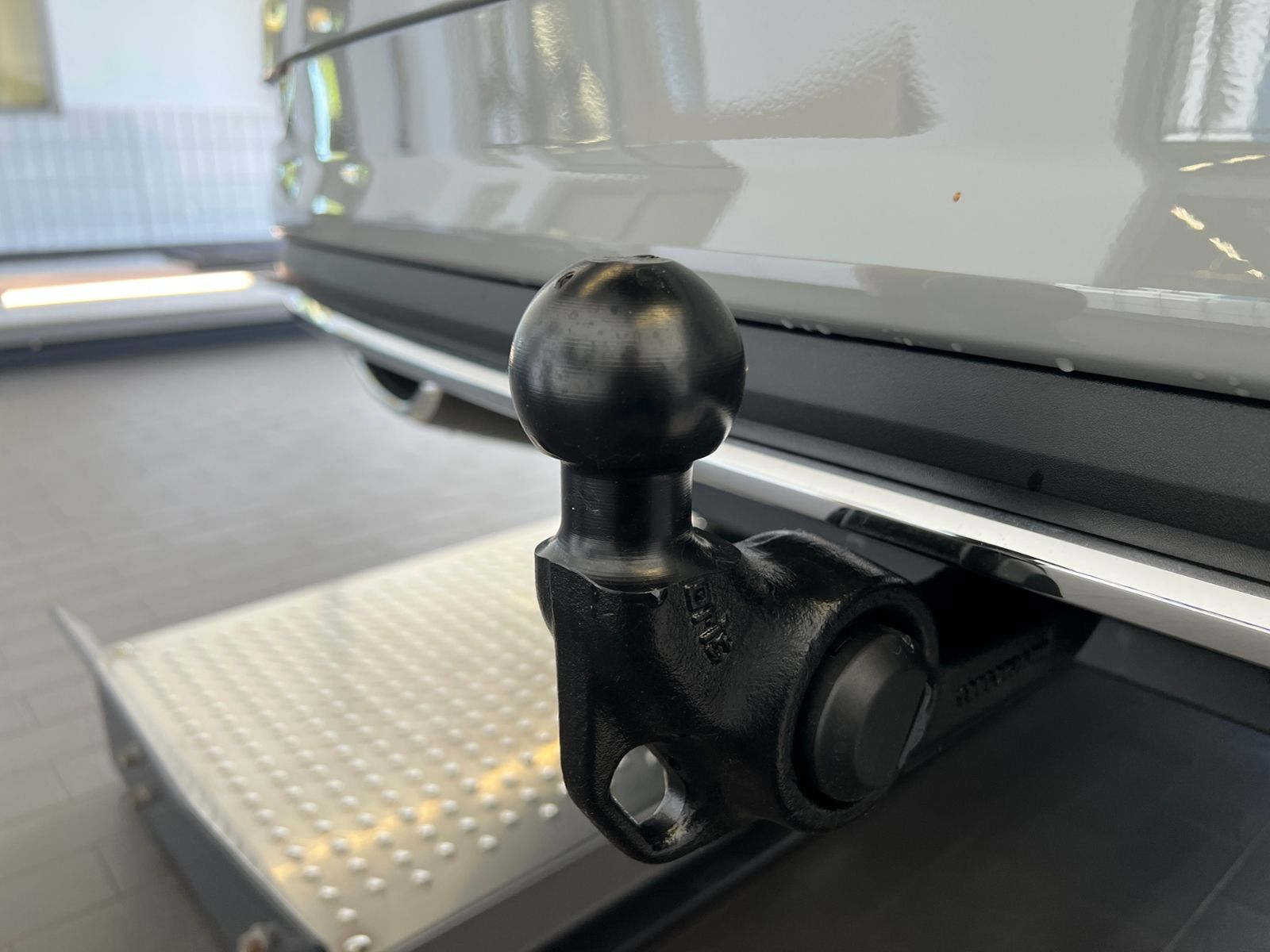 Fahrzeugabbildung SKODA Karoq Sportline 2.0 TDI DSG 4x4 *AHK, Navi, Trav