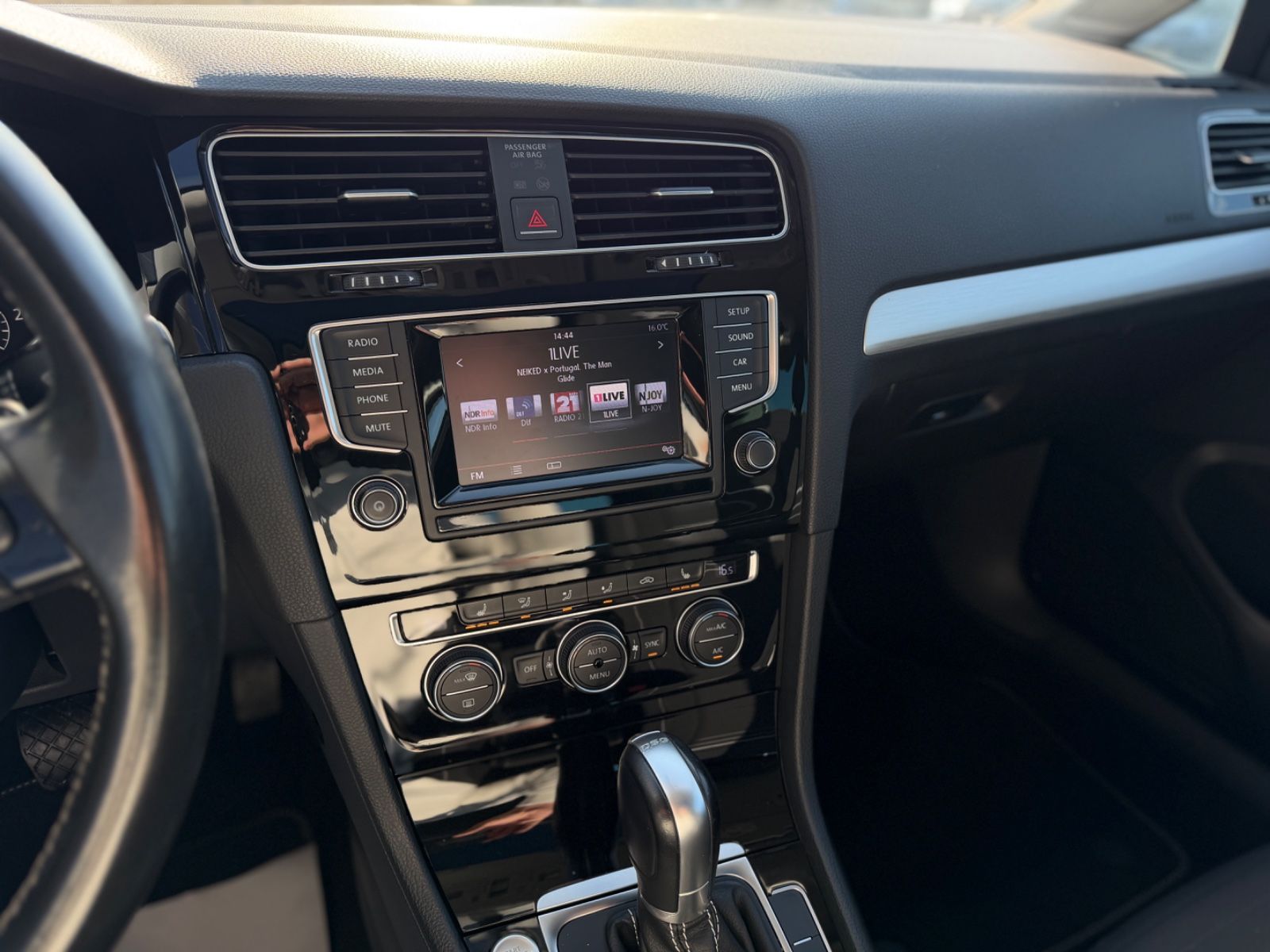 Golf VII  Cup 1.6 TDI DSG Panorama Keyless