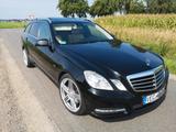 Mercedes-Benz E 300 CDI T BlueEFFICIENCY AVANTGARDE AVANTGARDE - Mercedes-Benz E 300: Cdi