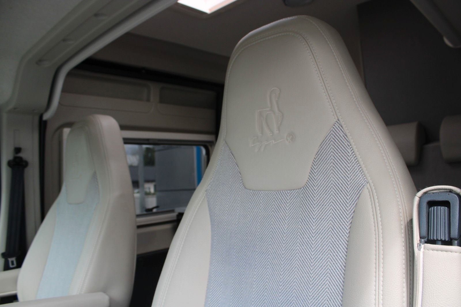 Fahrzeugabbildung Fiat Ducato ETRUSCO 600 DF Complete Selection 1.Hand
