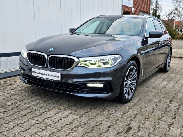 BMW 520dxDrive*NAVI*HUD*SPORT LINE*PANORAMA*AHK*ACC