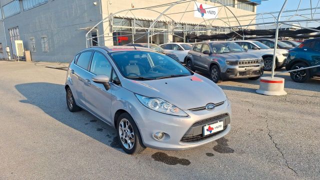 Ford Fiesta 1.4 TDCi 70CV 5 porte Titanium