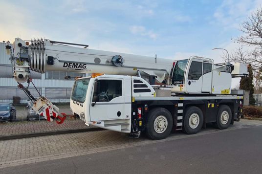 Demag AC60-3