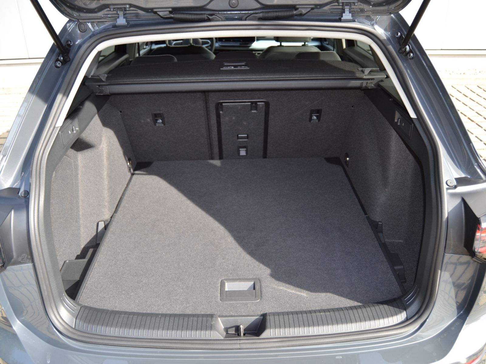Golf VIII Variant 2.0 TDI 150 PS DSG Goal AHK/SF