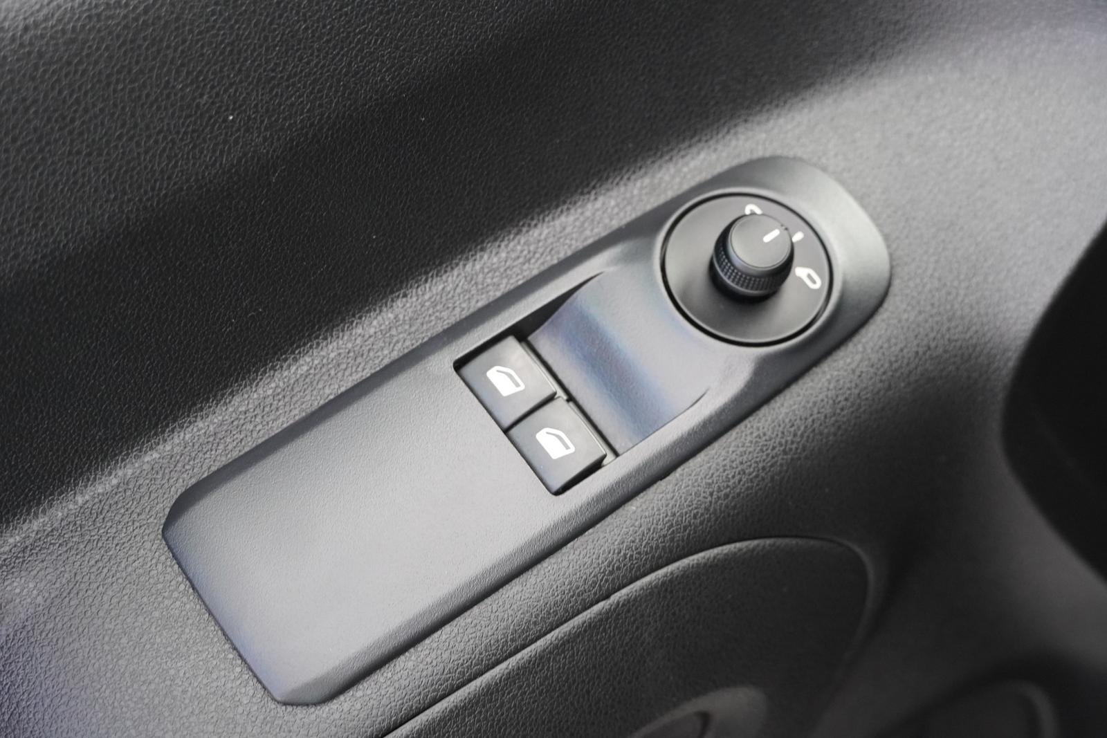 Citroën Berlingo 1.2 12V e-THP MPV Feel M AHK 360° DAB