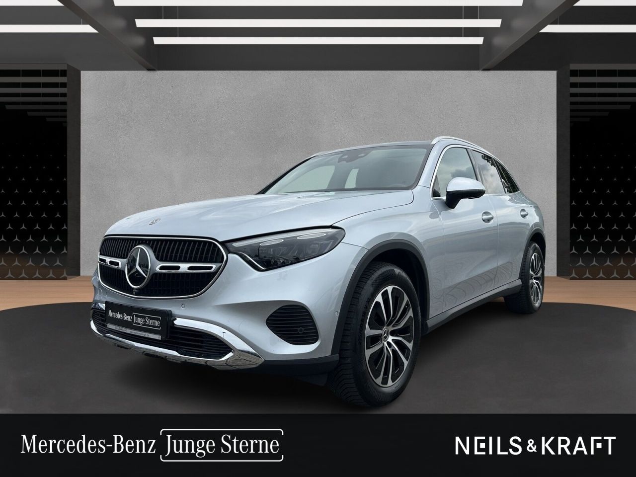 MERCEDES-BENZ GLC 220d 4M AMG+AVANTGARDE+DIGI LIGHT+FAHRASSIST