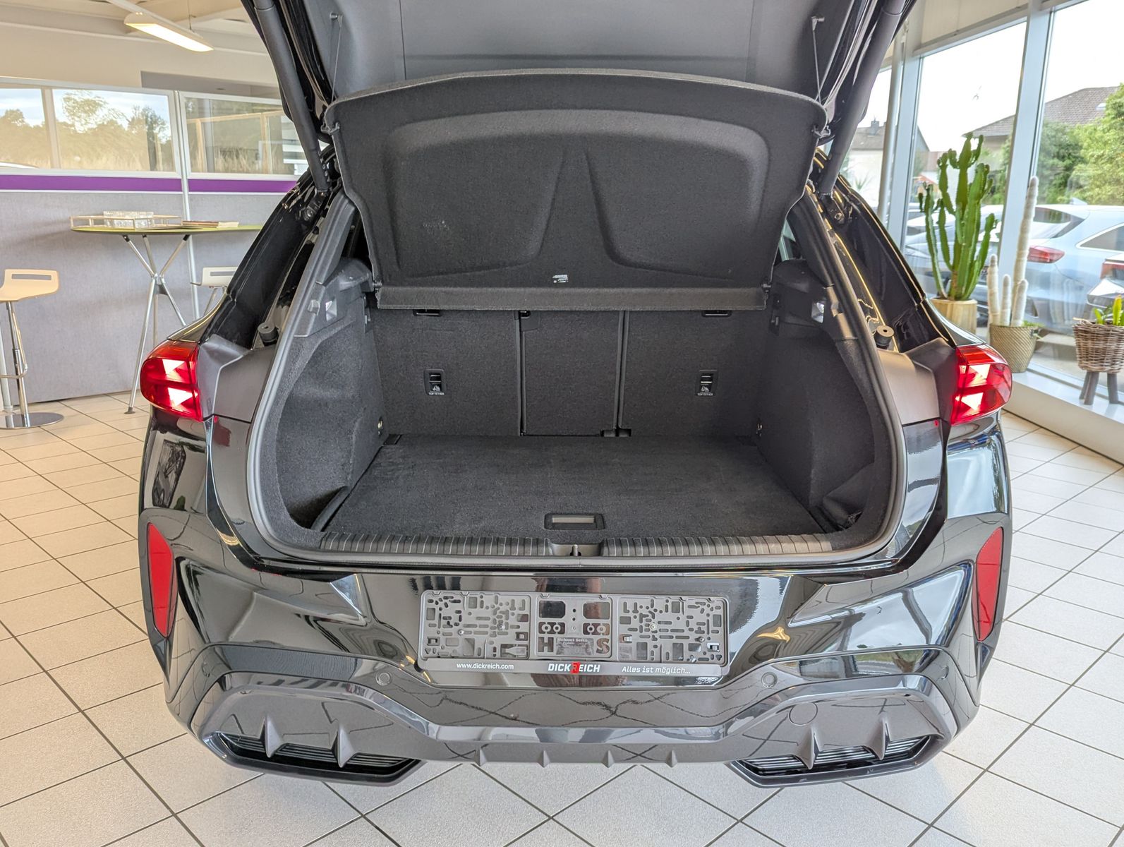 Fahrzeugabbildung CUPRA Terramar 1.5 TSI Tribe Senn Pano Matrix HUD AHK