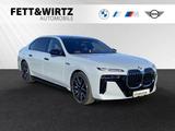 BMW M760e xDrive AHK|SkyLounge|Fond-Entertainement - gebrauchte BMW M760 aus dem Jahr 2024