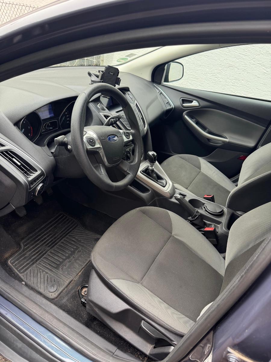 Ford Focus 2012 — photo 5