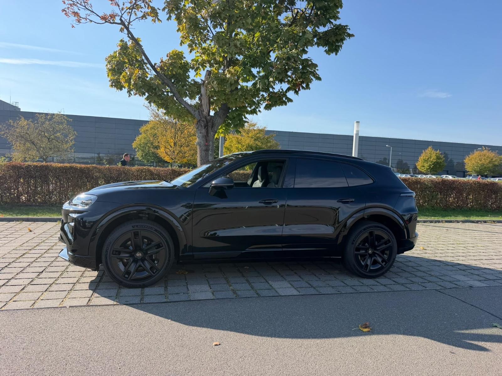 Porsche Cayenne Turbo Electric, neu, sofort verfügbar!