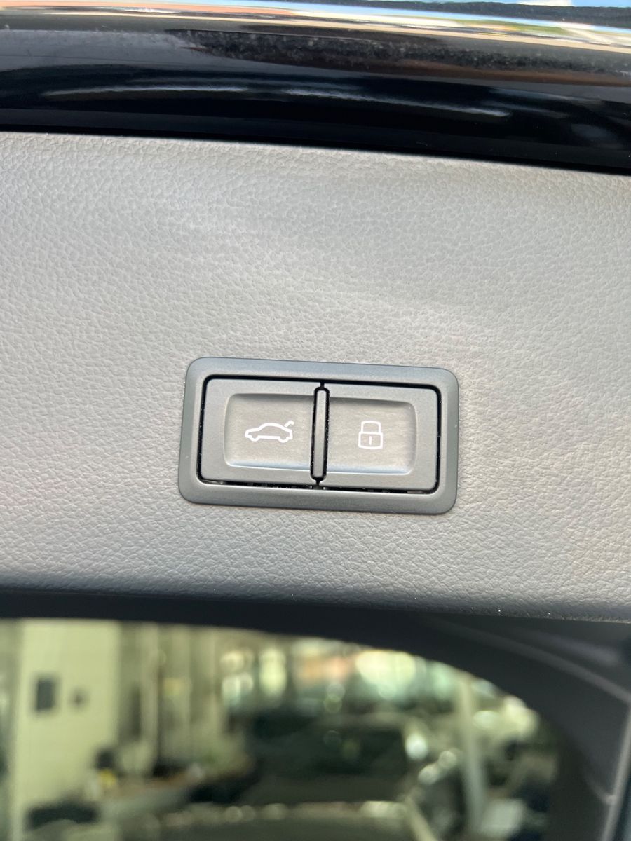 Fahrzeugabbildung Audi A6 Avant 3.0 TDI clean diesel quattro *PANO*HEAD