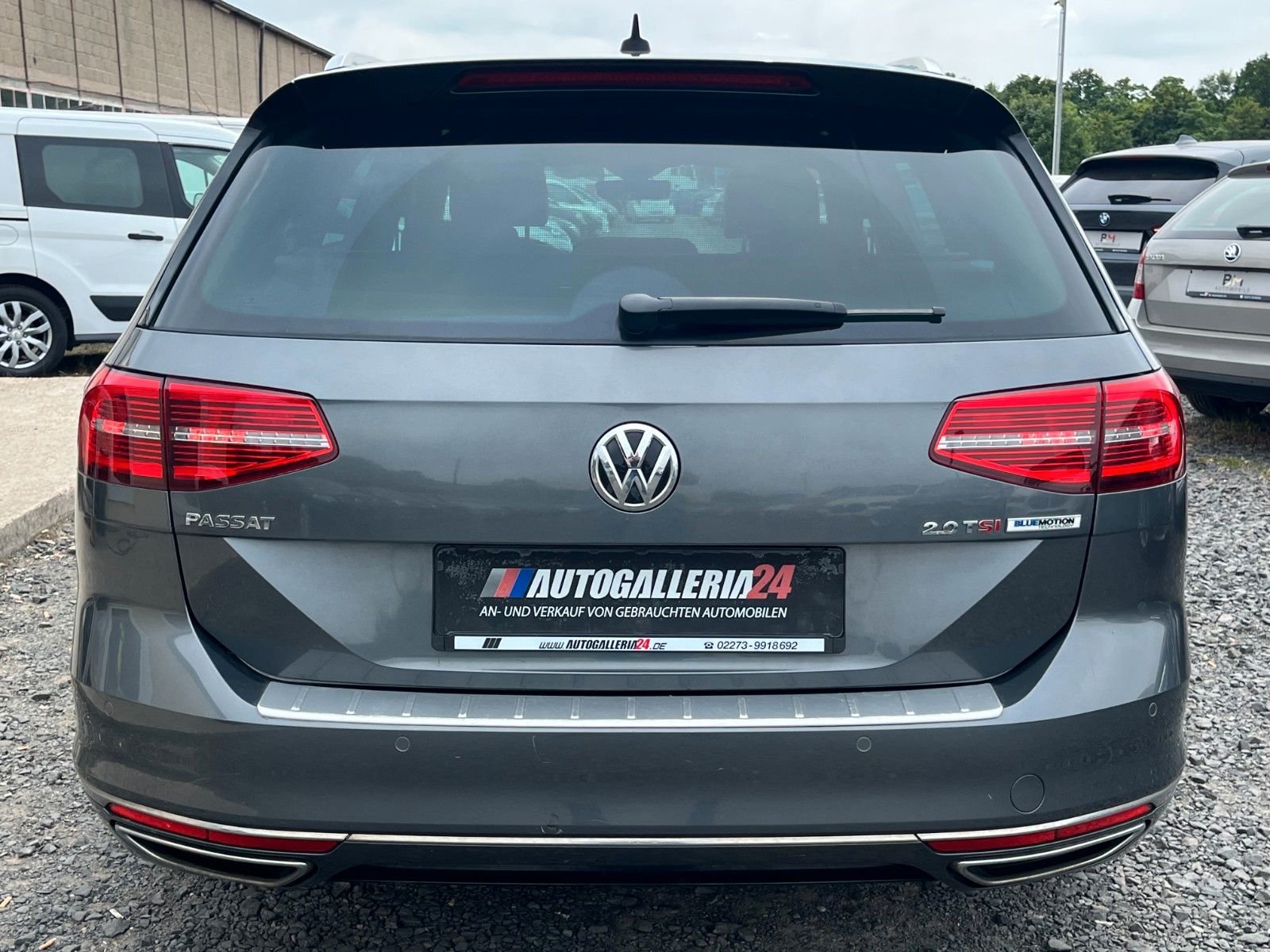 Fahrzeugabbildung Volkswagen 2.0 TSI DSG R-LINE/HIGHLINE Navi Pano AHK LED SP